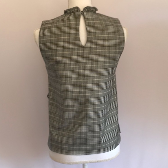 🏝️ Zara Plaid Sleeveless Top with Ruffles in Gray • XS - Picture 4 of 6